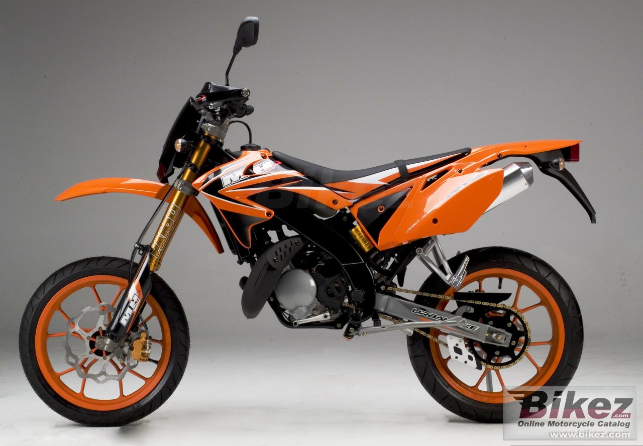 Big Motorhispania ryz pro urban picture and wallpaper from Bikez.com